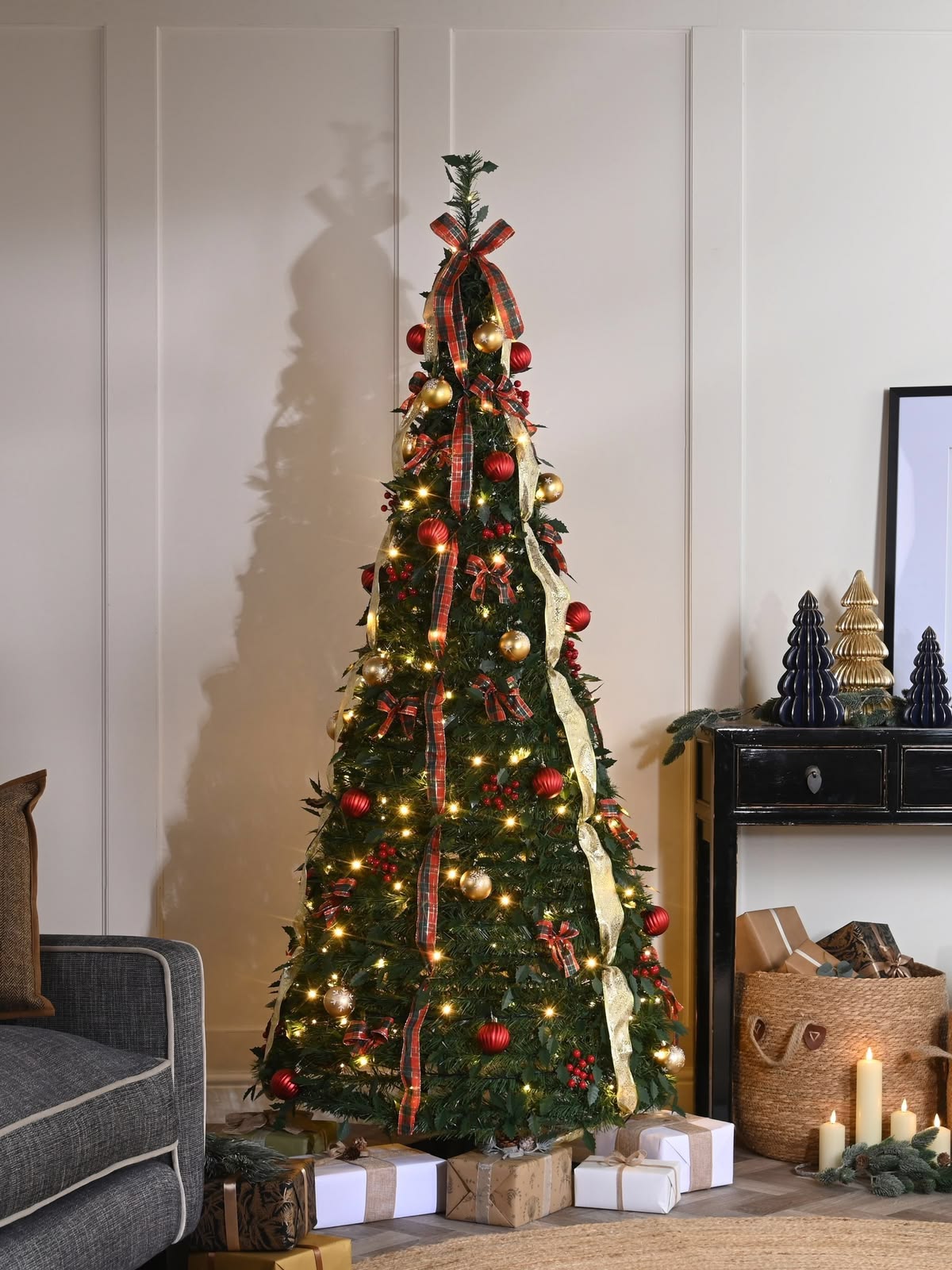 Fully Decorated Christmas Tree – Bring Home the Magic of Christmas